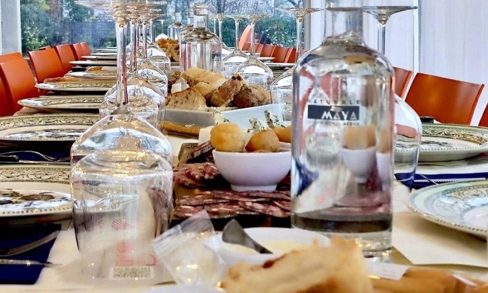 ristorante-pizzeria-eventi-aziendali-alessandria-valenza-tavolata-aziende